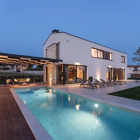 Absolute Traumvilla Mit Pool, Sauna, Whirlpool, 6 Bikes, Tischtennis, Outdoor-kueche, Grillkamin * Stuti